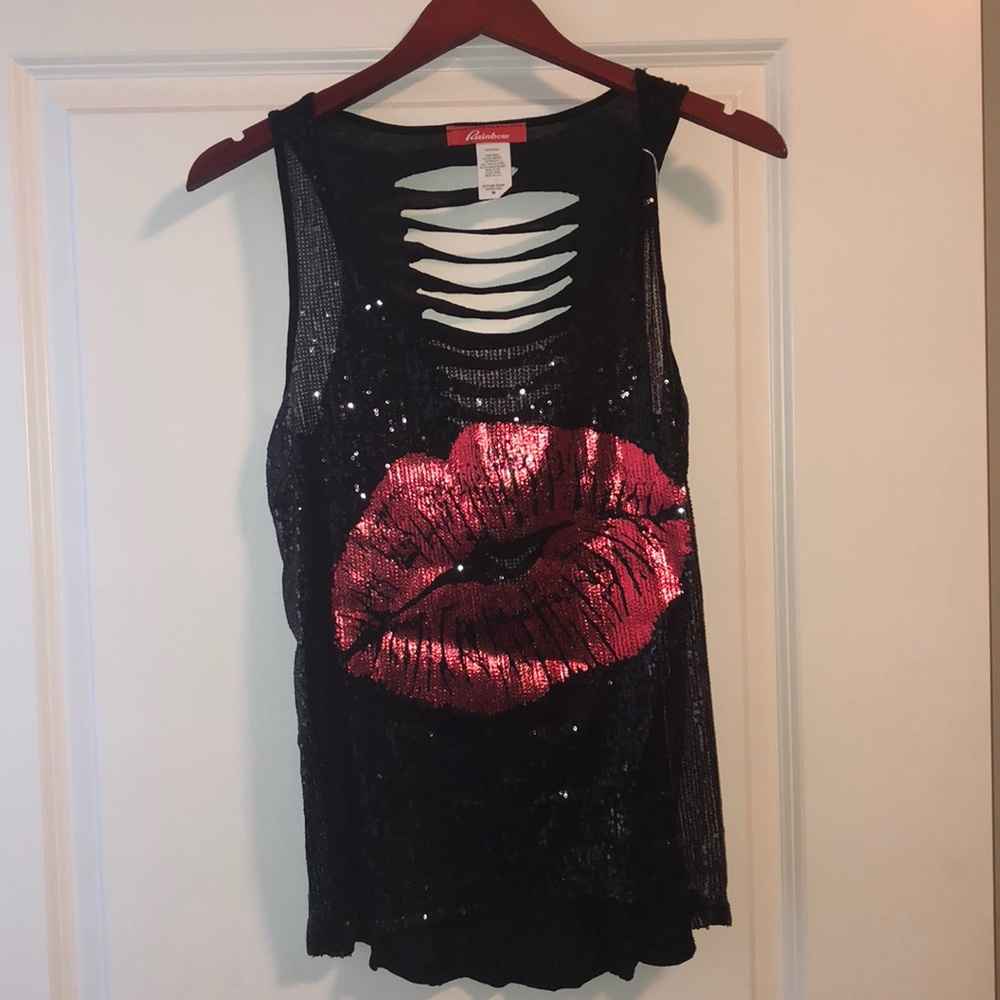 Chopped back graphic tee 🌹
